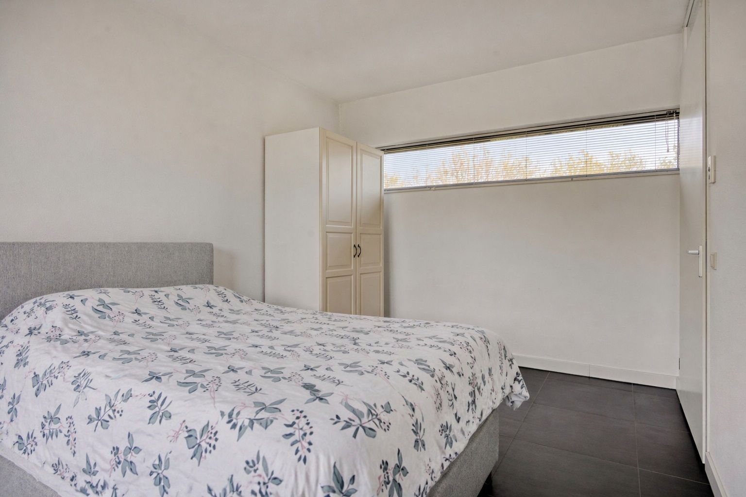 Foto 24 van Sporenring 274-12