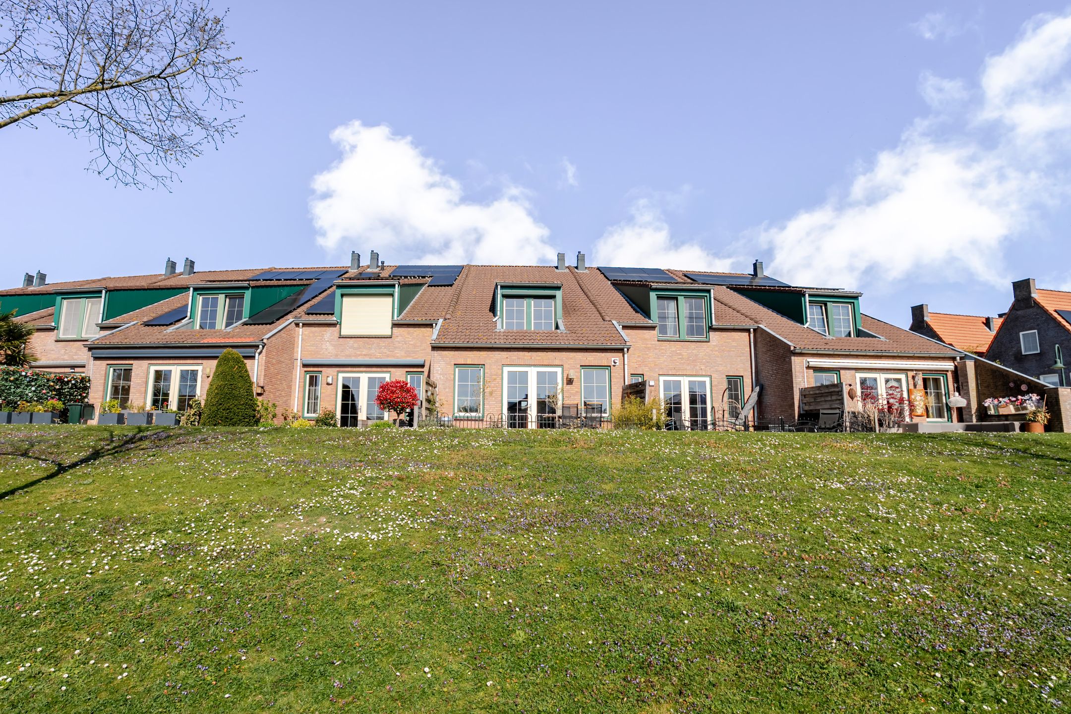 Photo 27 of Slottuin 104