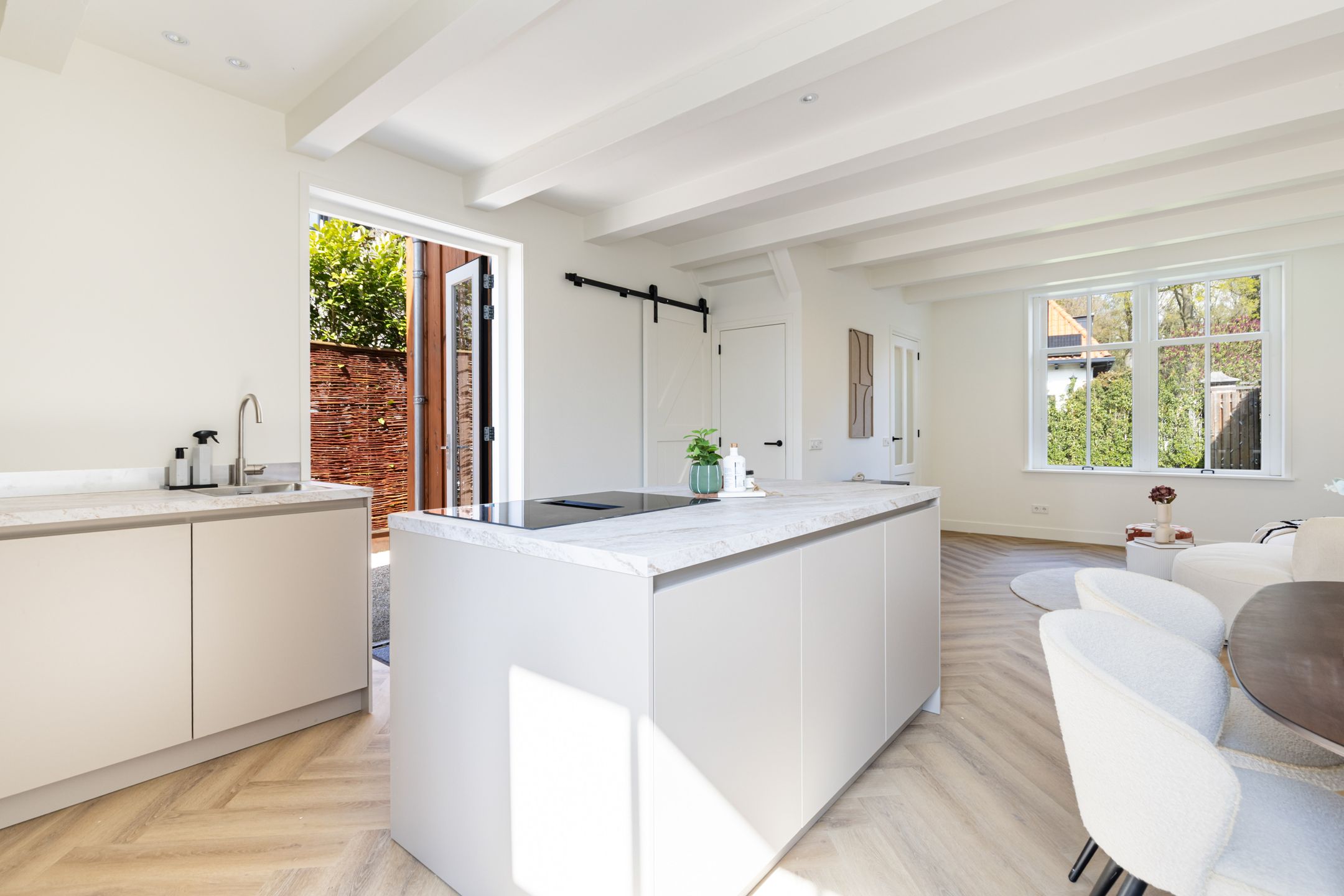 Foto 12 van Nieuw-Loosdrechtsedijk 18