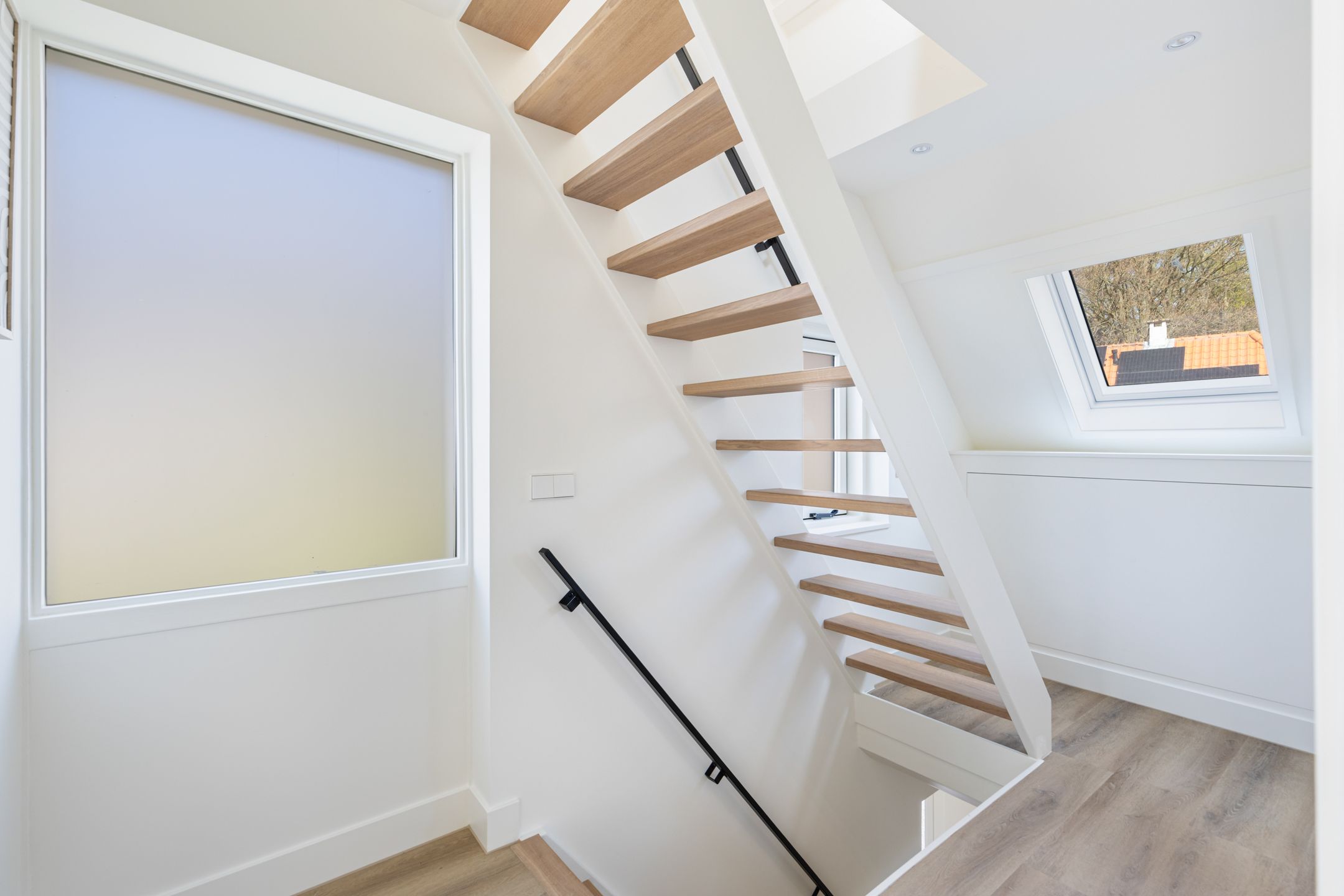 Foto 30 van Nieuw-Loosdrechtsedijk 18