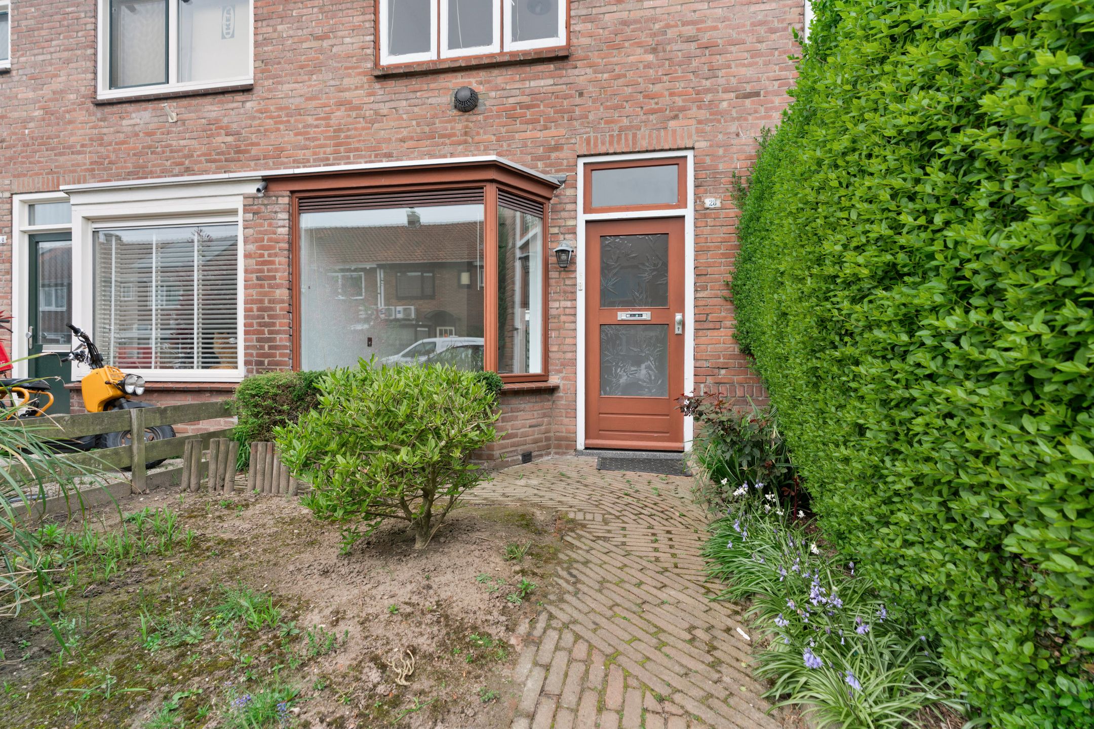 Photo 6 of Haagdoornstraat 28