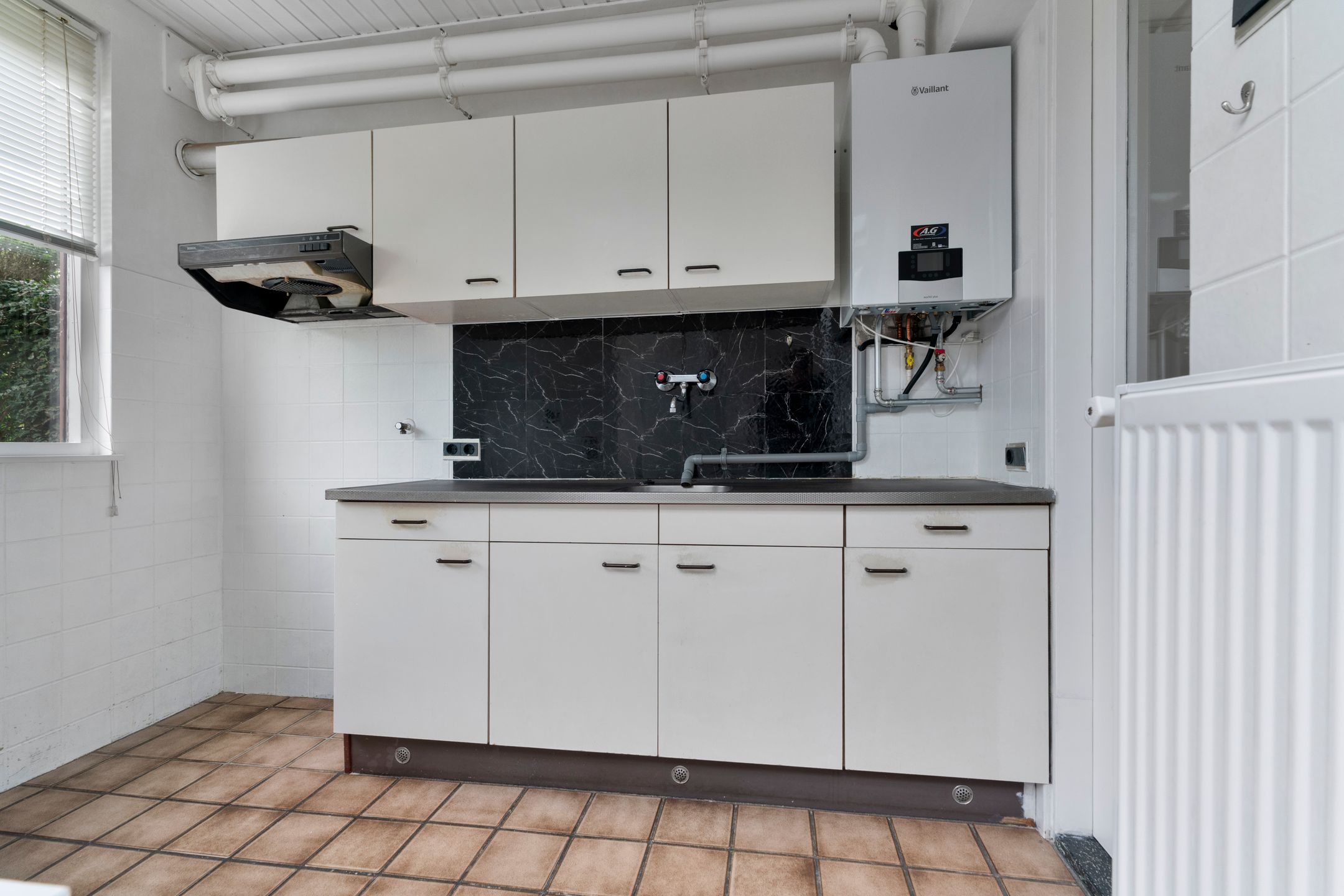 Photo 24 of Haagdoornstraat 28