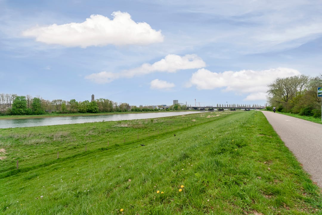 Photo 56 of Haagdoornstraat 28