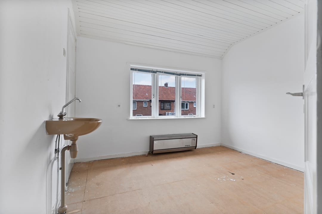 Photo 38 of Haagdoornstraat 28