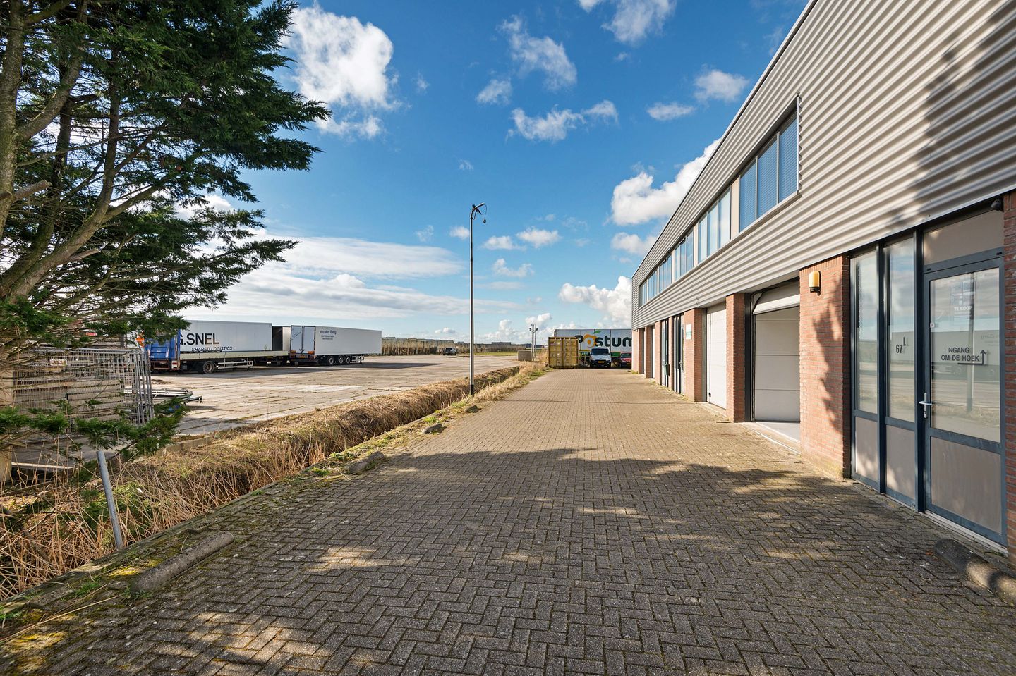 View photo 2 of 's-Gravendamseweg 67-l