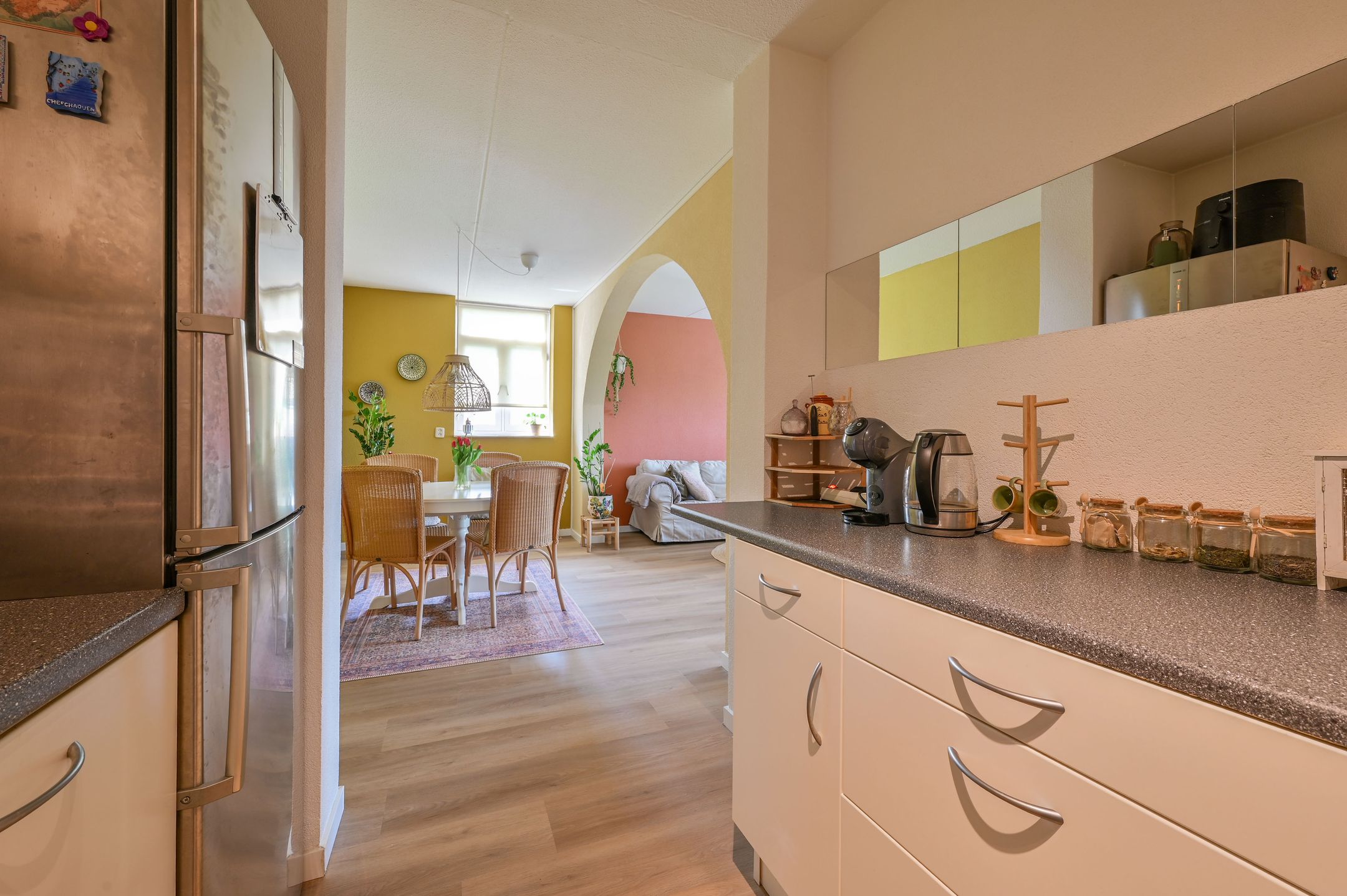 Photo 9 of Spinel 16