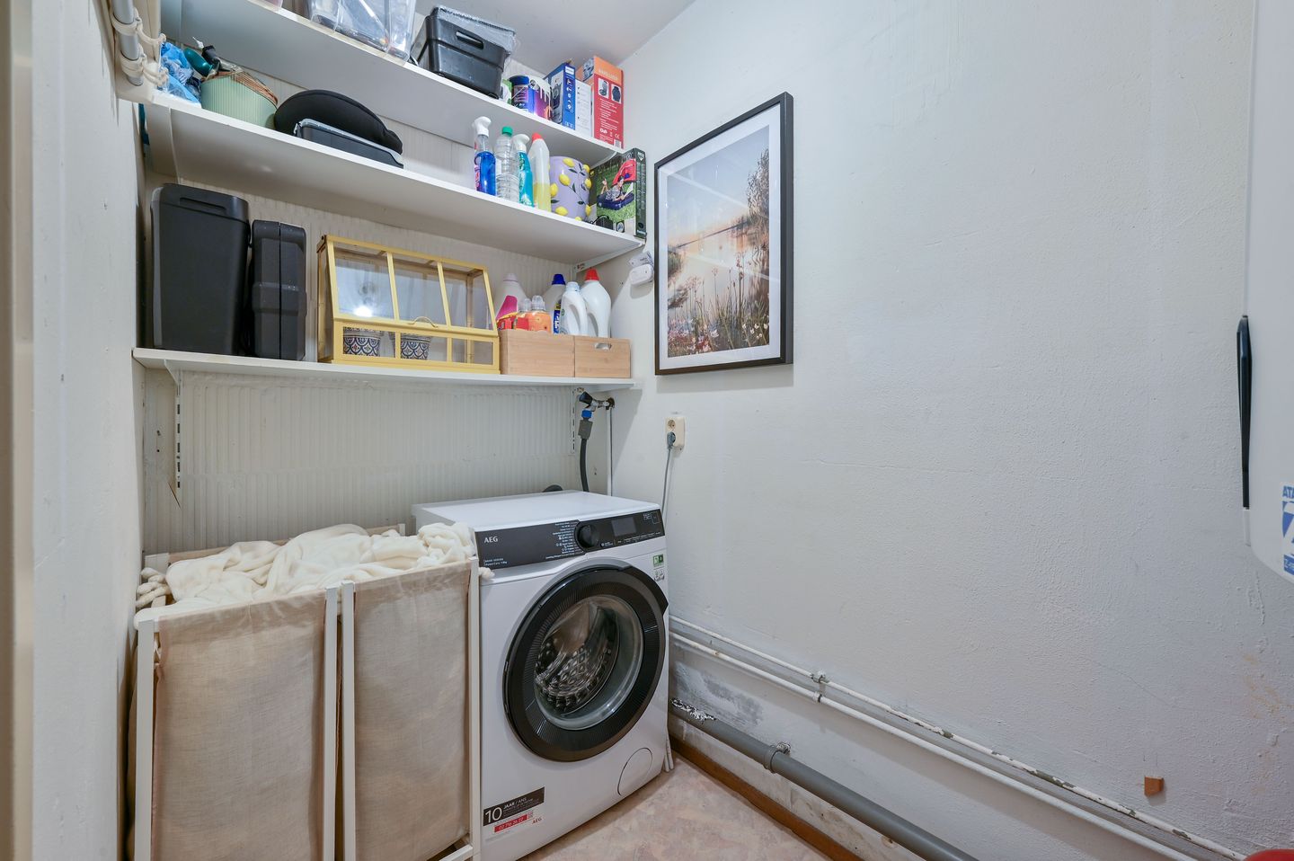 Photo 19 of Spinel 16