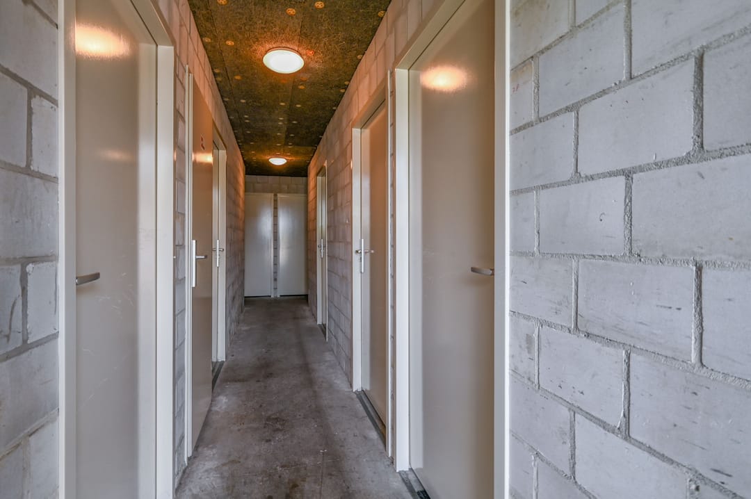 Photo 22 of Spinel 16