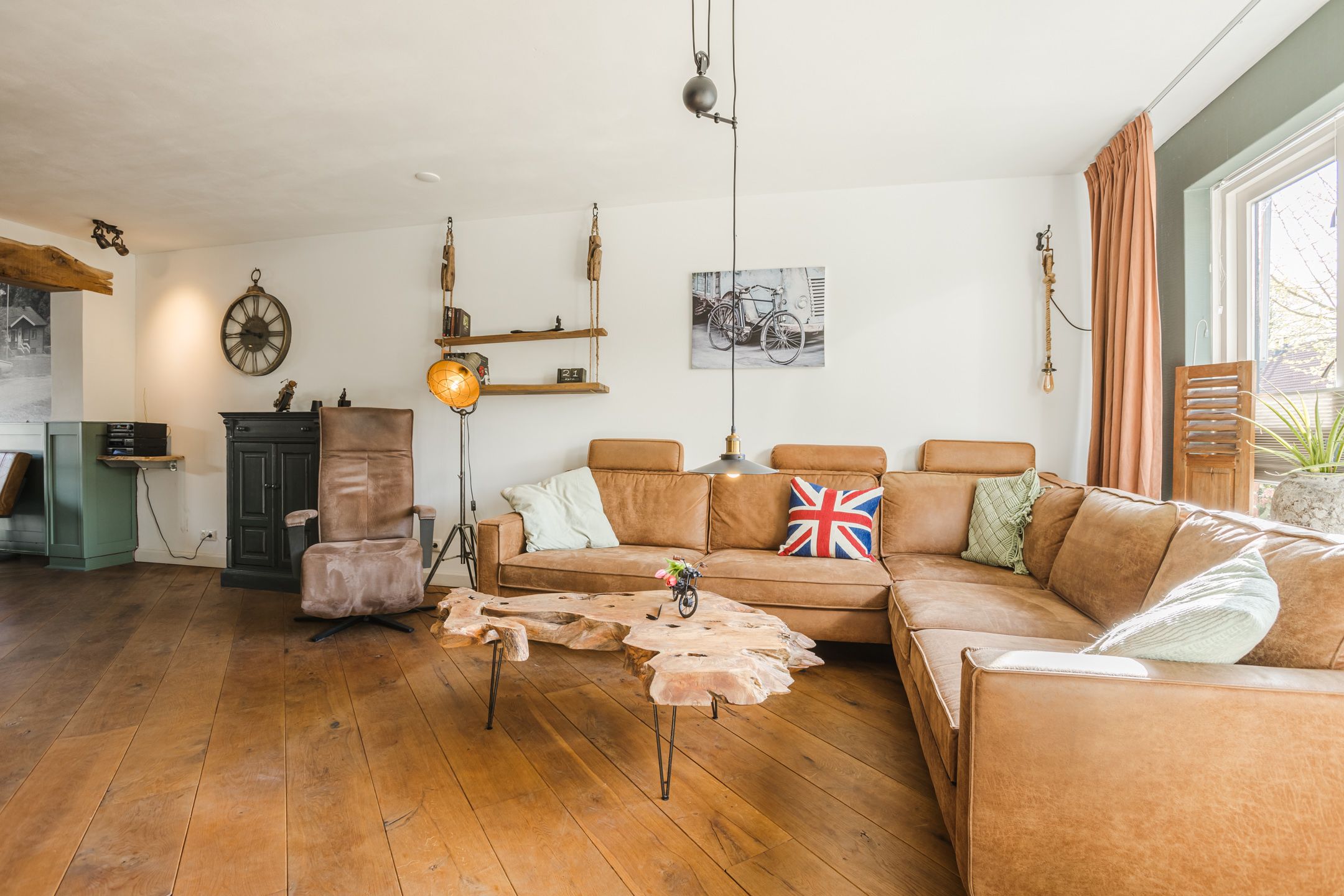 Foto 12 van Kamperfoelie 20