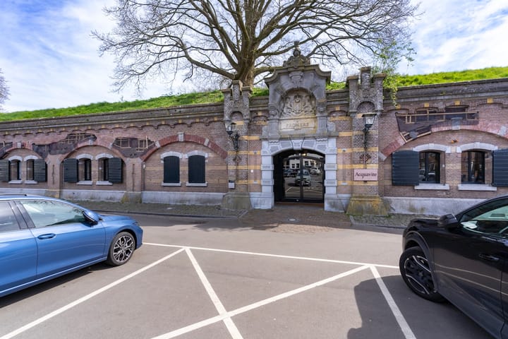 Adriaan Dortsmanplein 3, Naarden