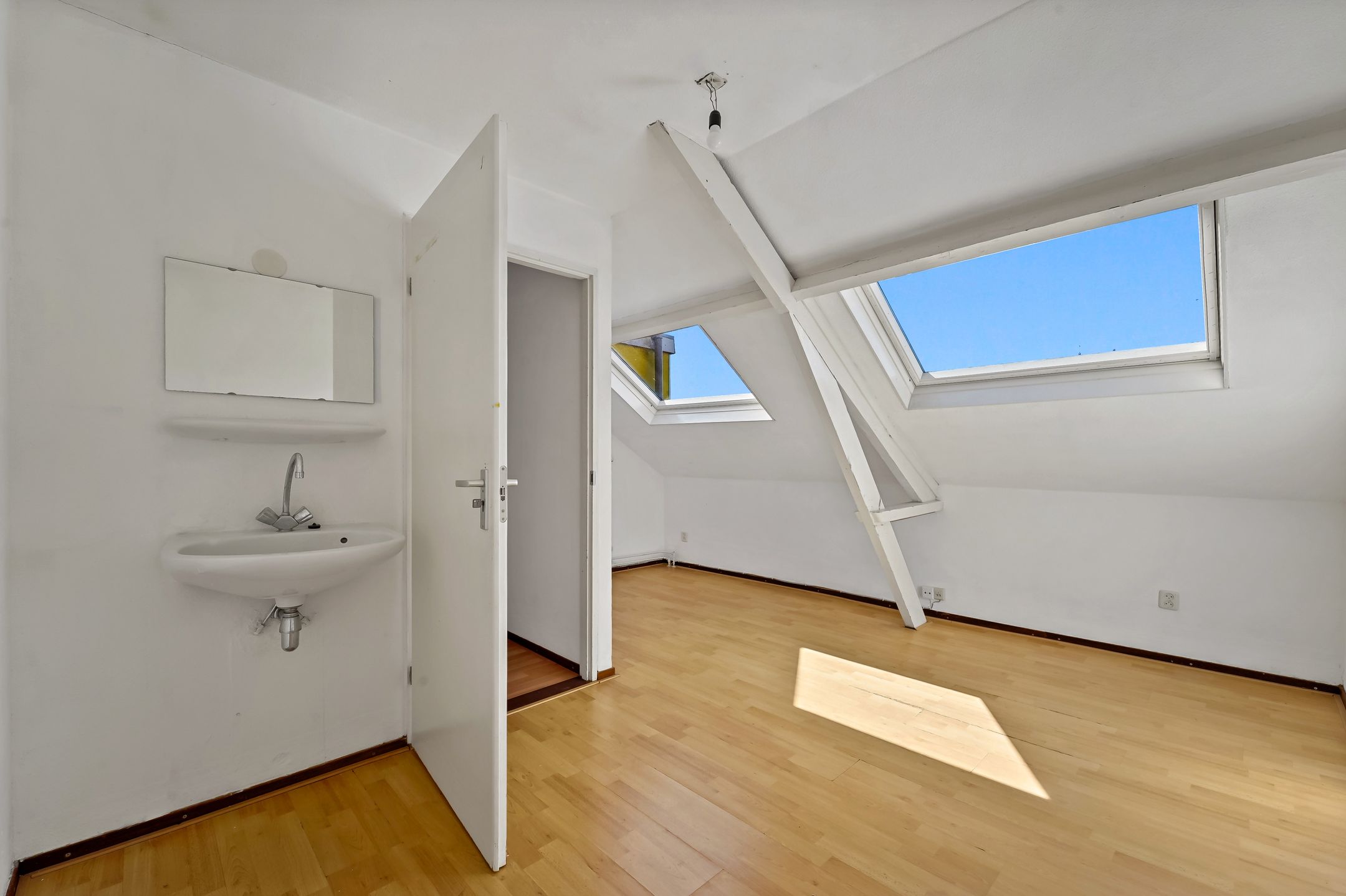 Foto 15 van Nieuwe Schoolstraat 14