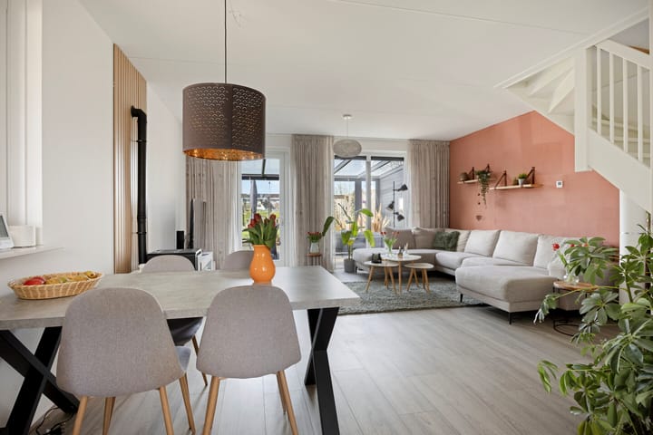 Photo 2 of Scheerwolderweg 9