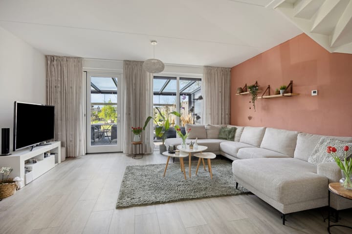 Photo 3 of Scheerwolderweg 9