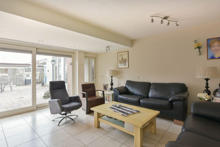 Foto 3 van Plevier 59