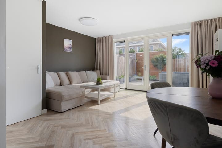 Photo 3 of Vijverlaan 52