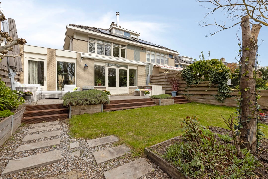 Photo 32 of Zwaluwstraat 14