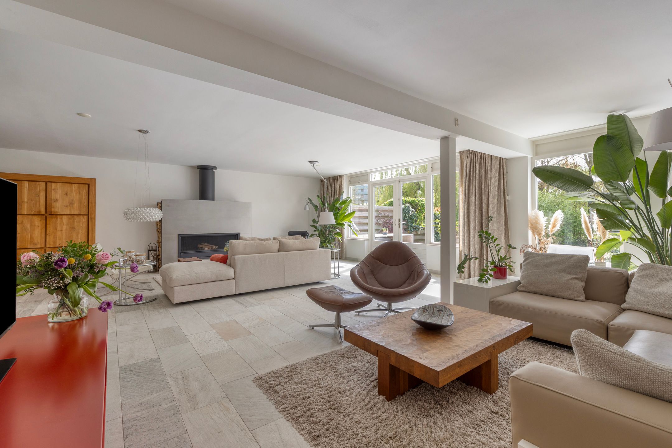 Photo 6 of Zwaluwstraat 14