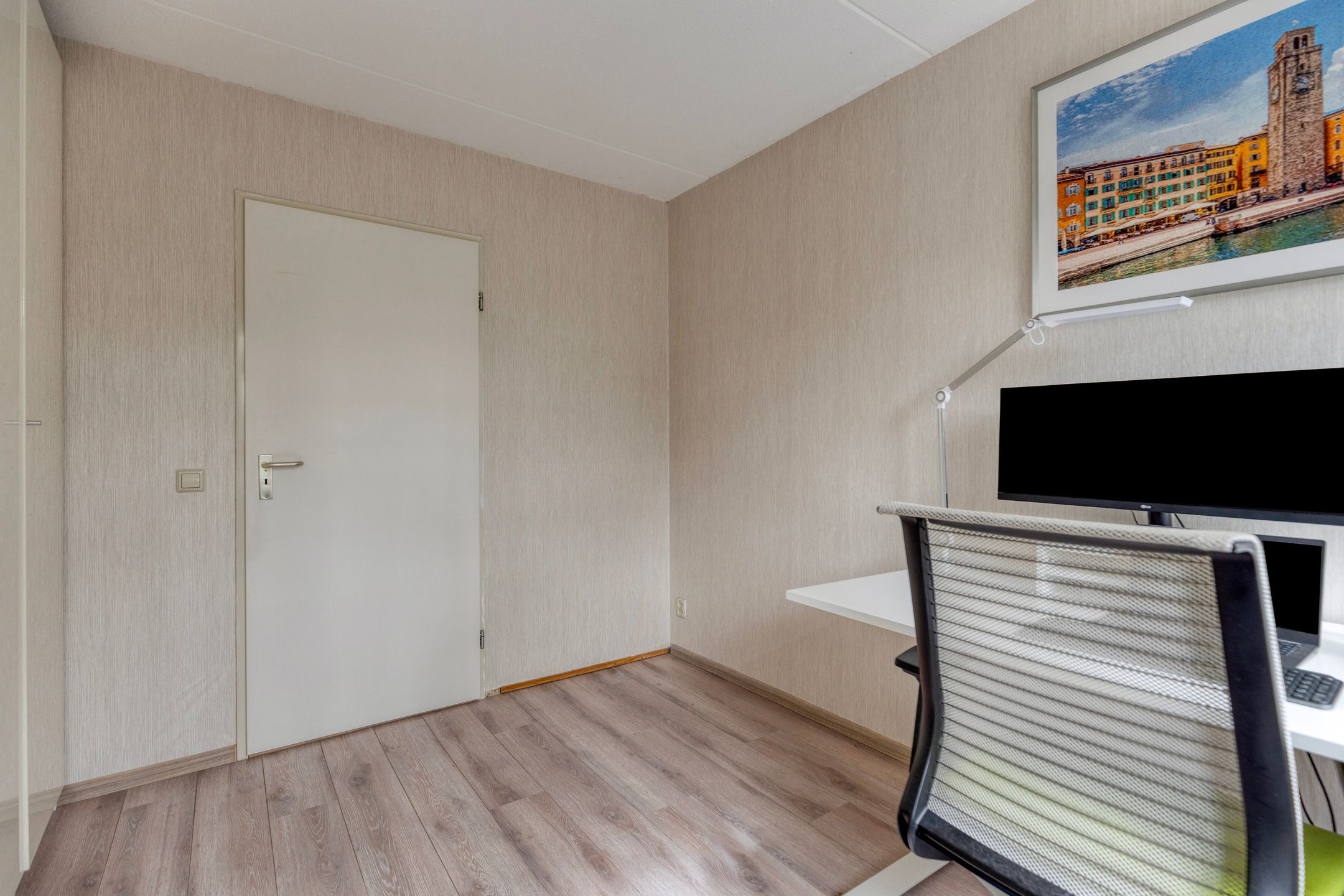 Photo 57 of Zwaluwstraat 14