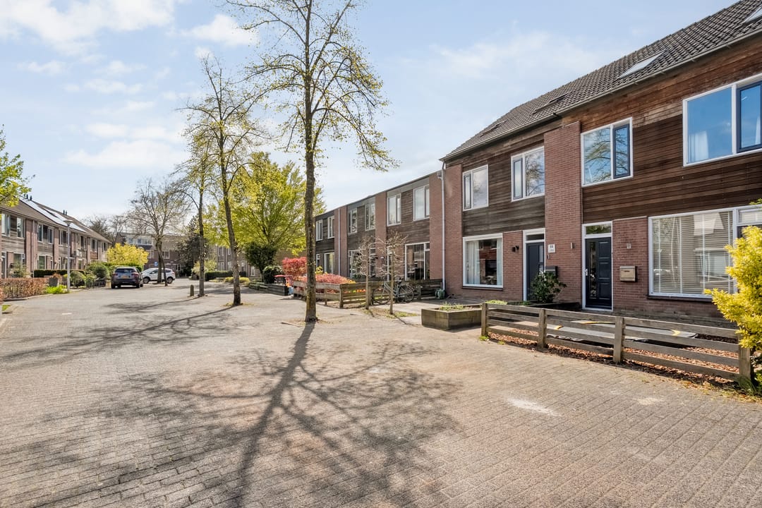 Photo 37 of Luzacware 17