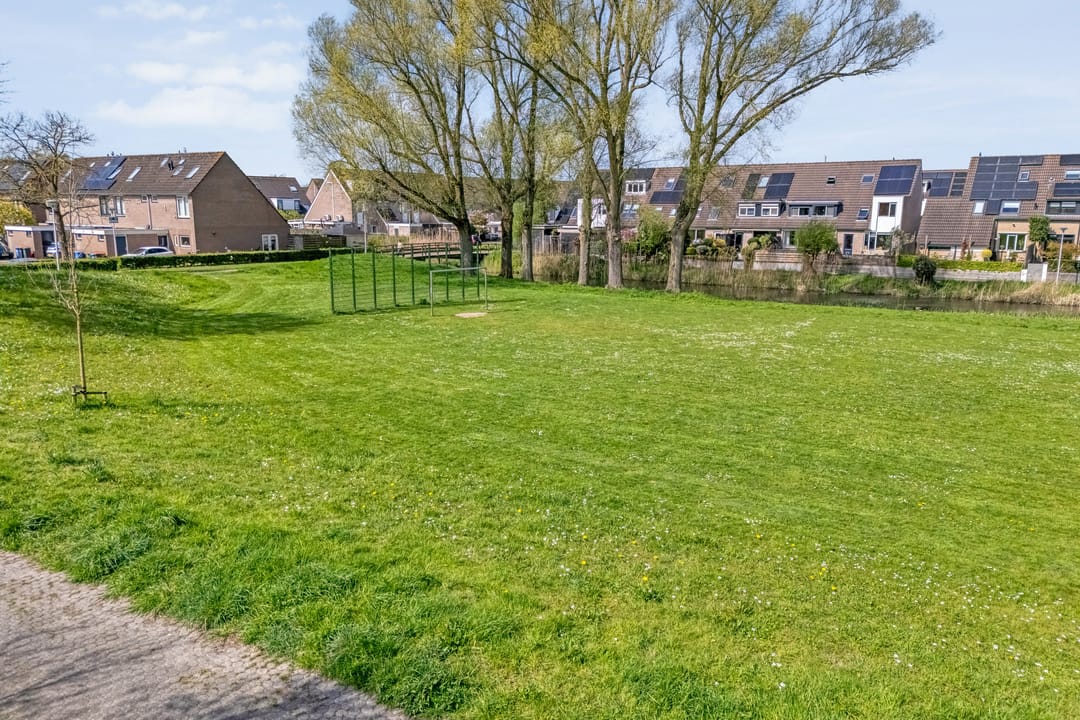 Photo 43 of Luzacware 17