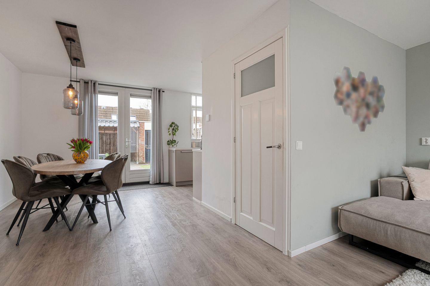 Photo 4 of Luzacware 17