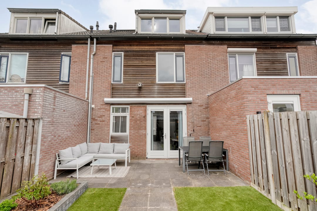 Photo 28 of Luzacware 17