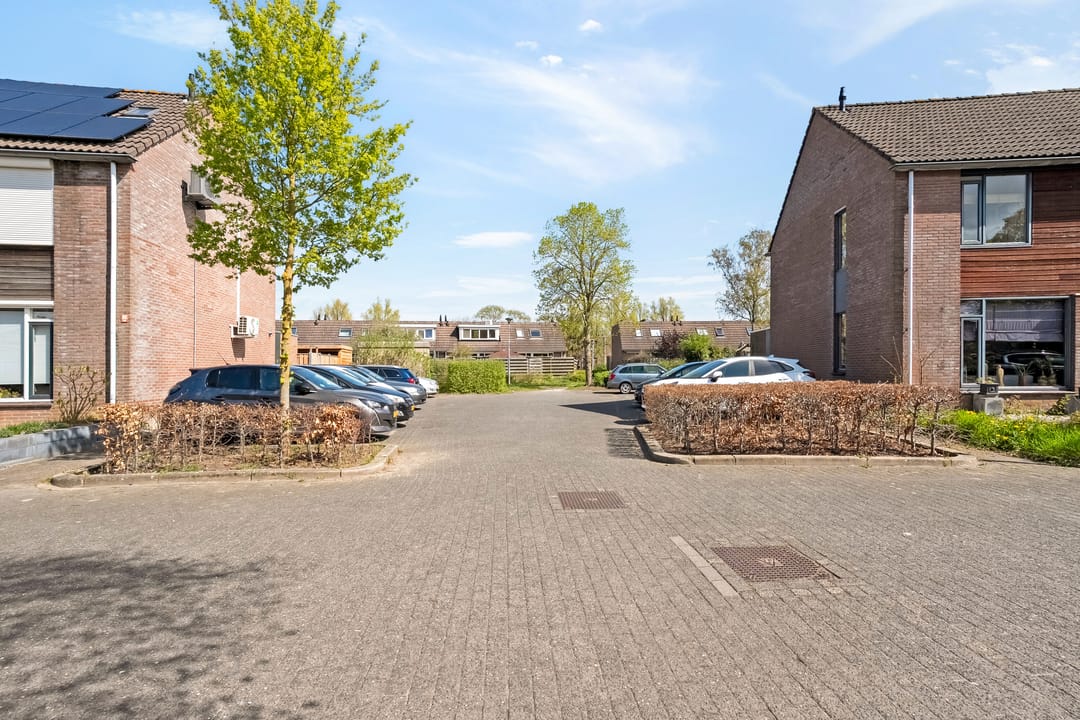 Photo 38 of Luzacware 17