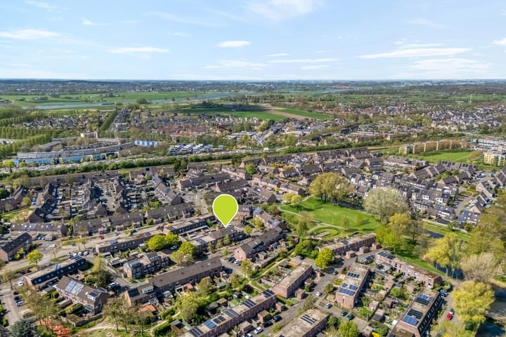 Photo 2 of Luzacware 17