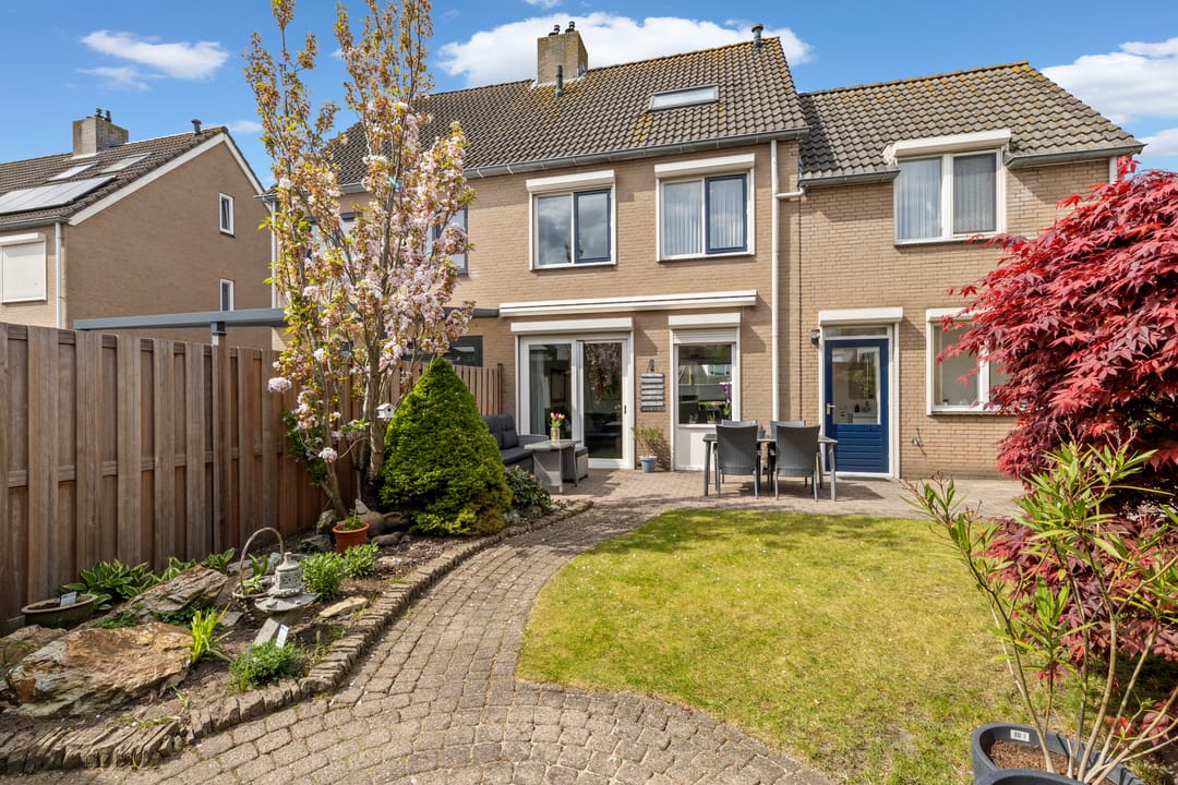 Photo 43 of Faunaberg 24