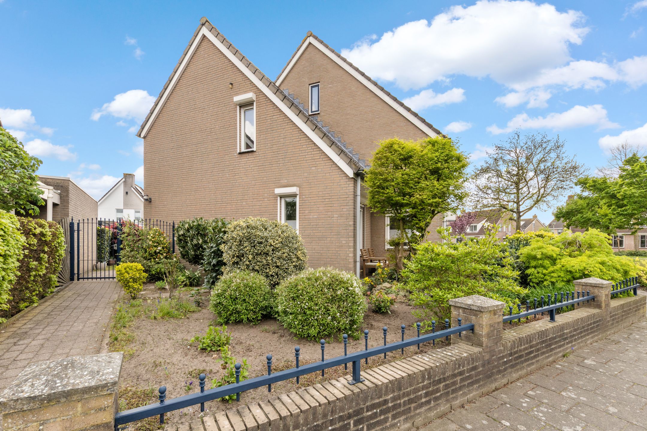 Photo 48 of Faunaberg 24