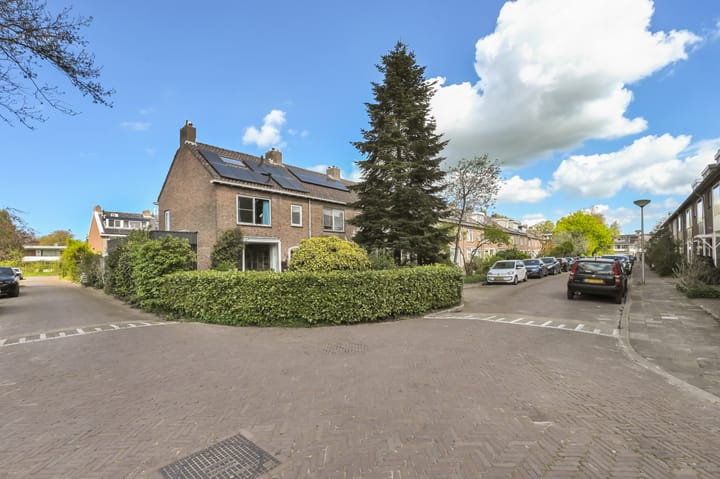 Foto 3 van Anna van Saksenstraat 1