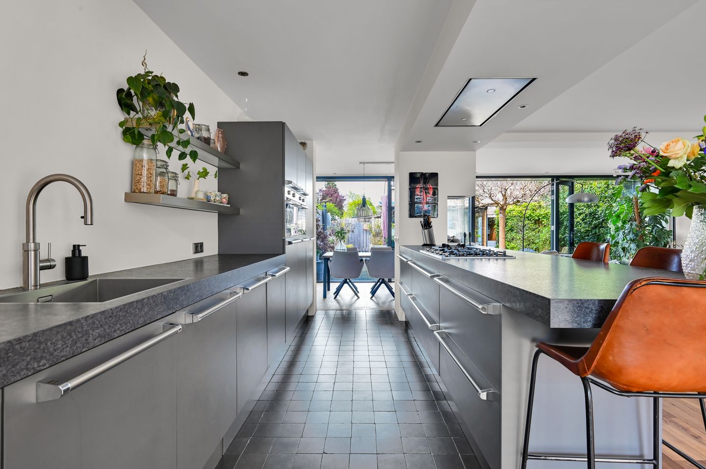 Foto 19 van Anna van Saksenstraat 1