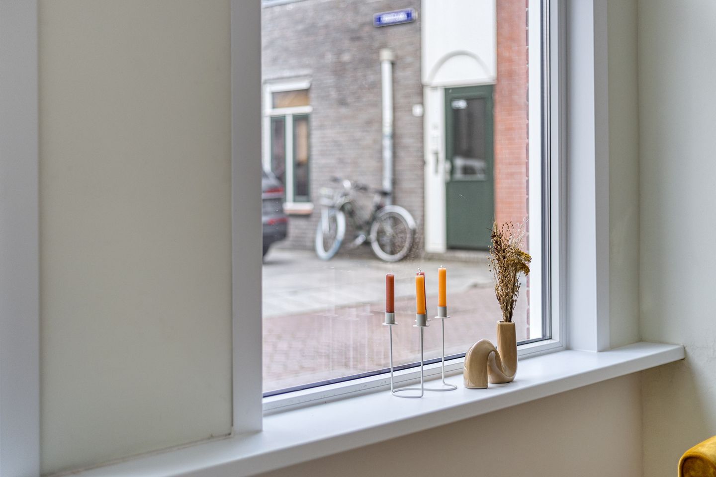 Bright End Terrace House in Prime Groningen City Location — 20