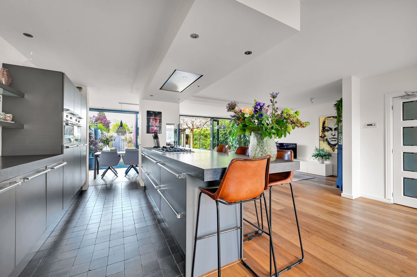 Foto 20 van Anna van Saksenstraat 1