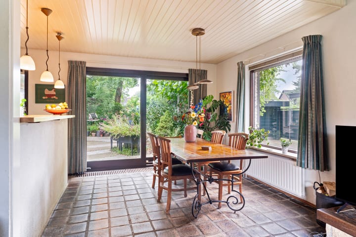 Photo 4 of Hoenderloseweg 42