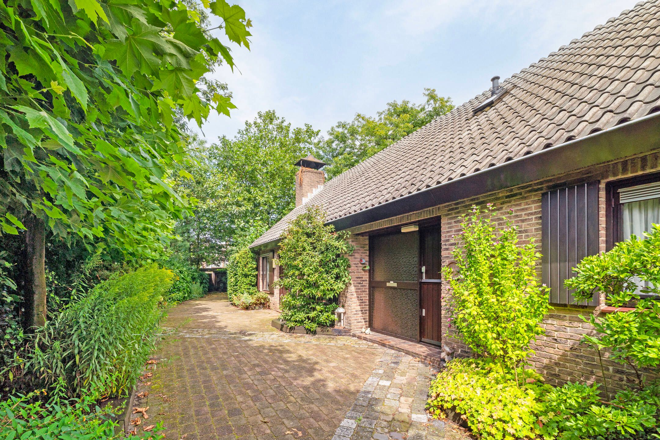 Photo 21 of Hoenderloseweg 42