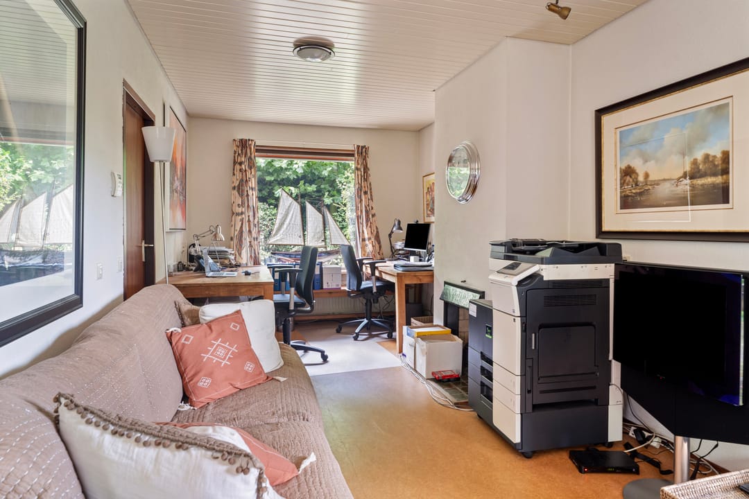 Photo 13 of Hoenderloseweg 42