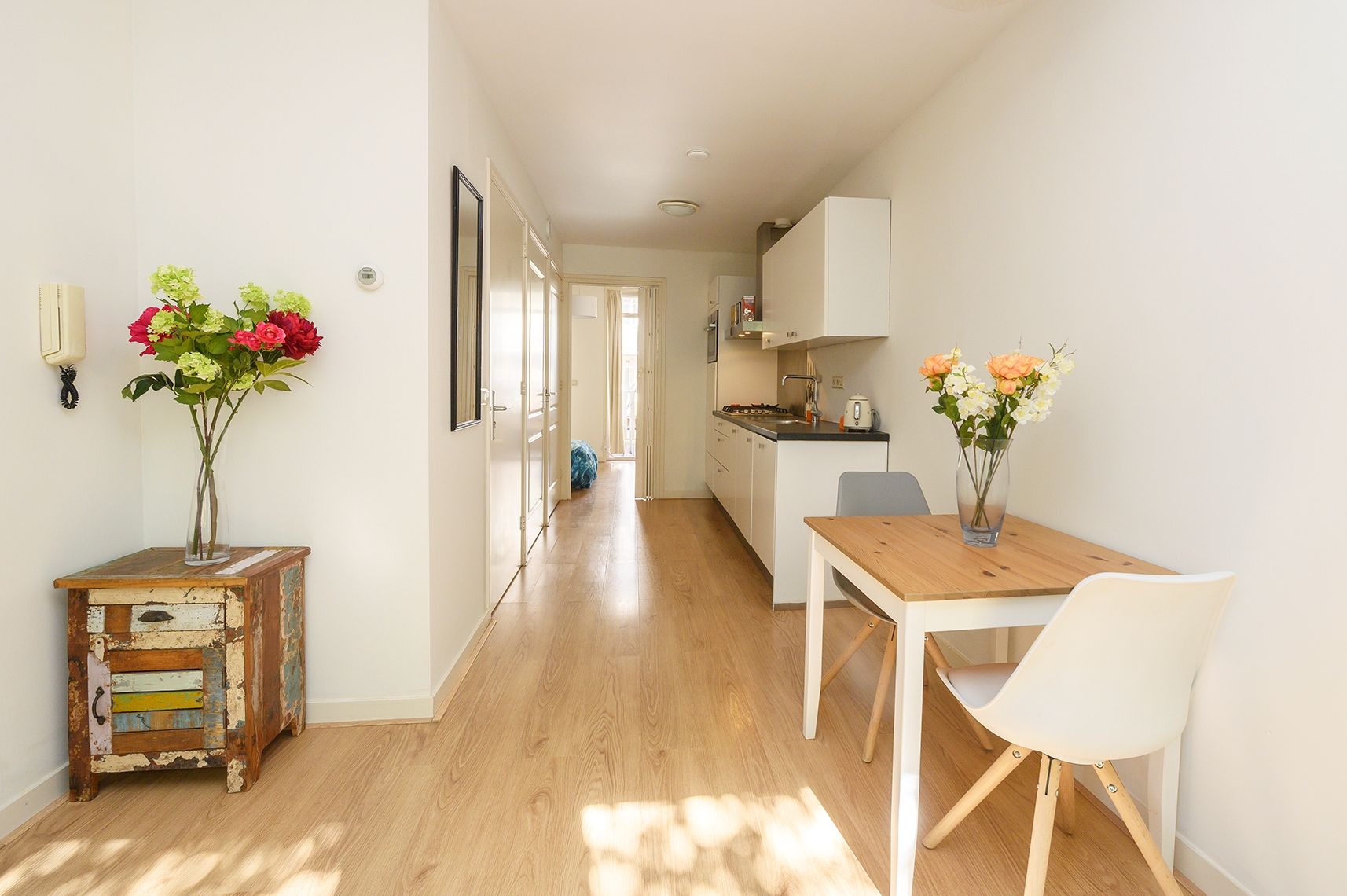 Foto 6 van Van Hogendorpstraat 82-1