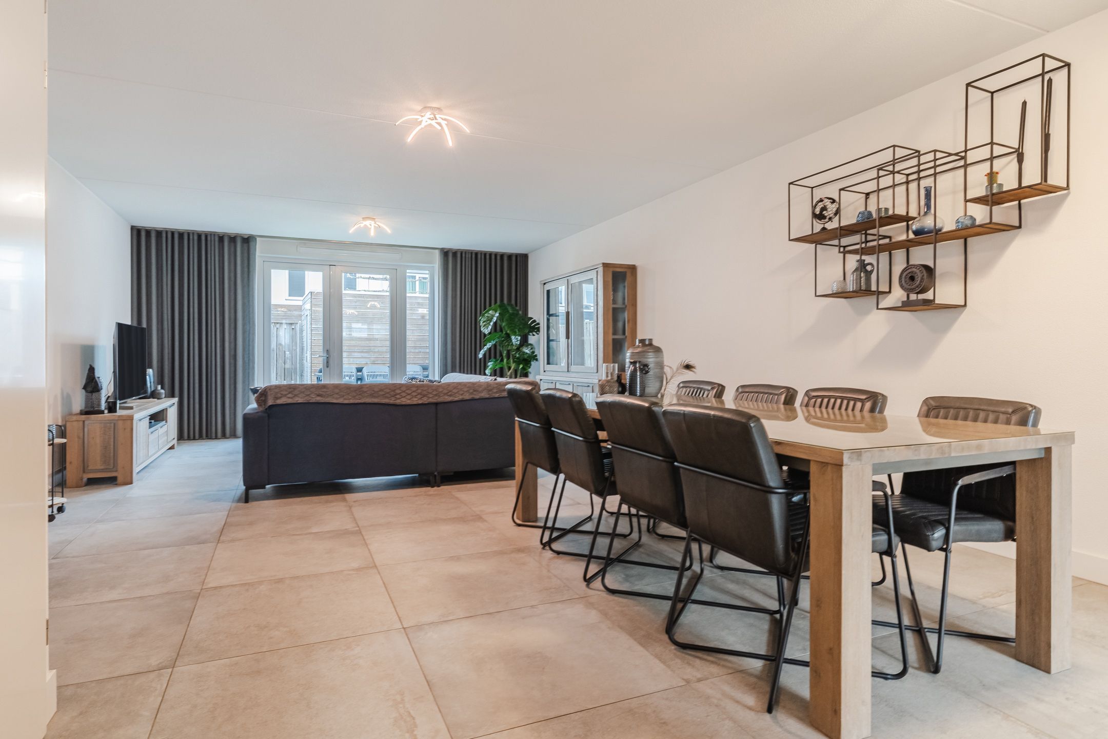 Photo 12 of Pindosstraat 15