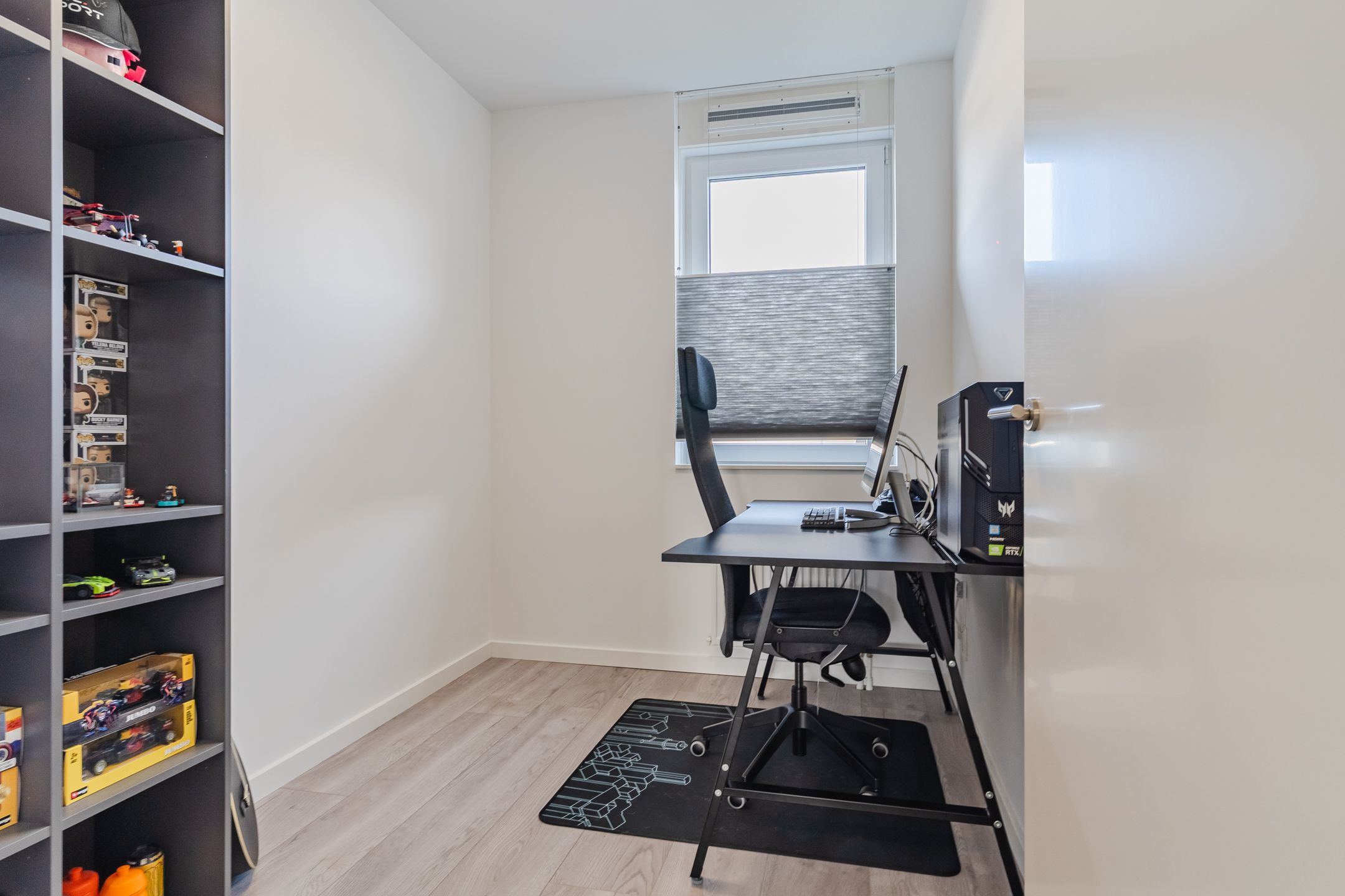 Photo 27 of Pindosstraat 15