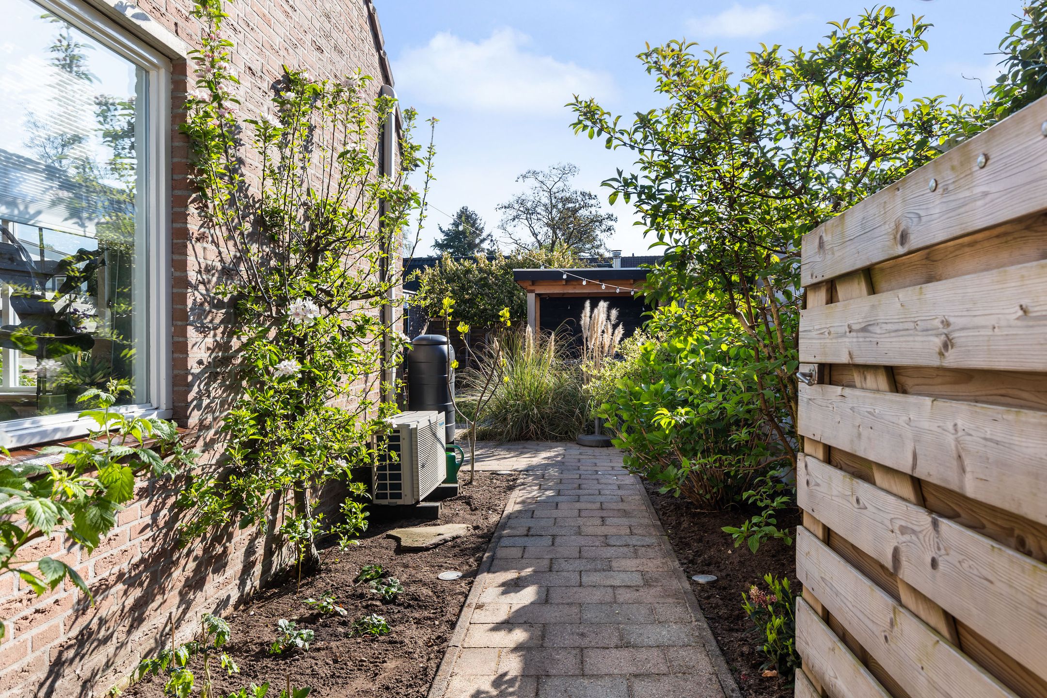 Foto 30 van Van Roekelweg 48