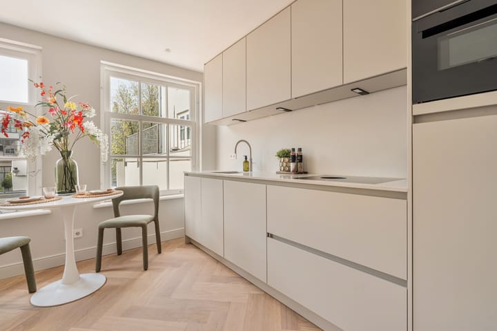 Studio te koop: Haarlemmerstraat 125F, Amsterdam