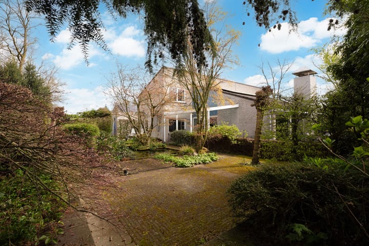 Photo 4 of Burgemeester van der Heijdenlaan 21