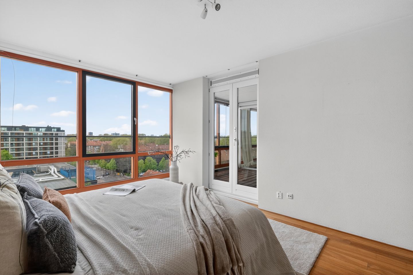 Photo 40 of Jacques Veltmanstraat 57