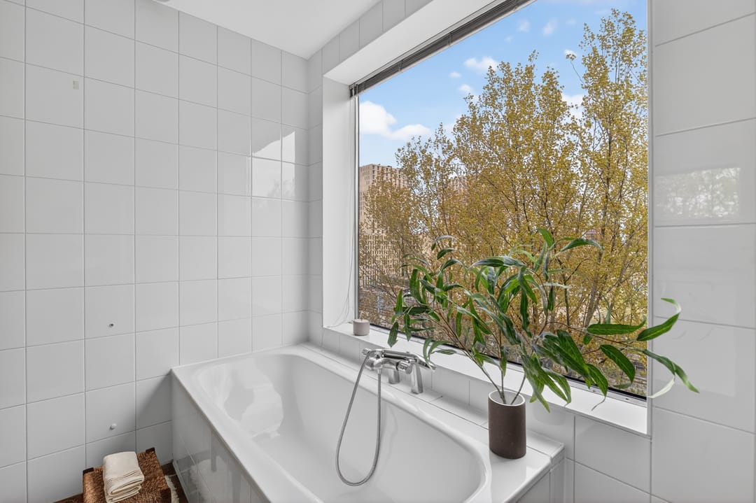 Photo 46 of Jacques Veltmanstraat 57