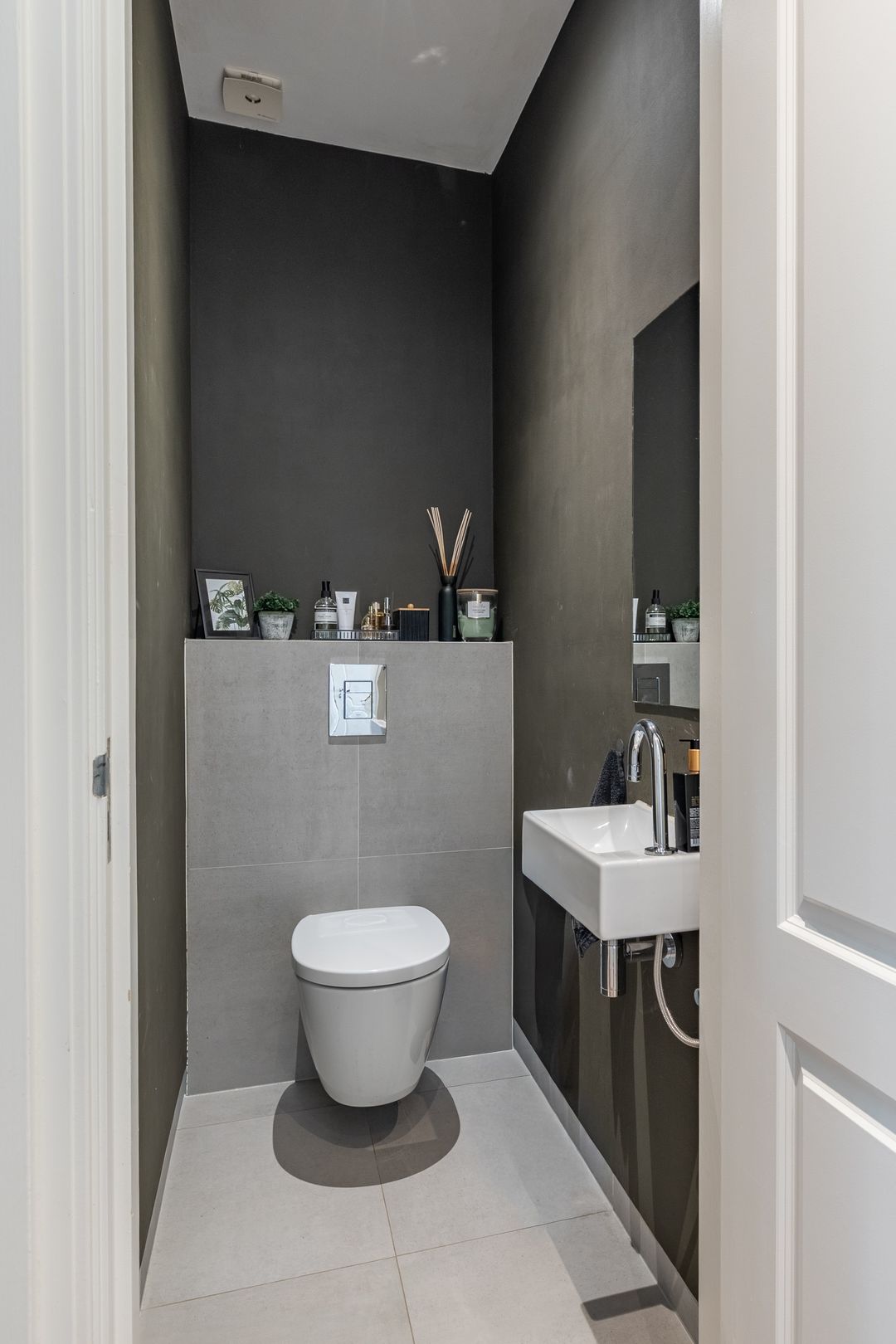 Move-in ready ground floor apartment with southwest-facing garden in Amsterdam-West — 23