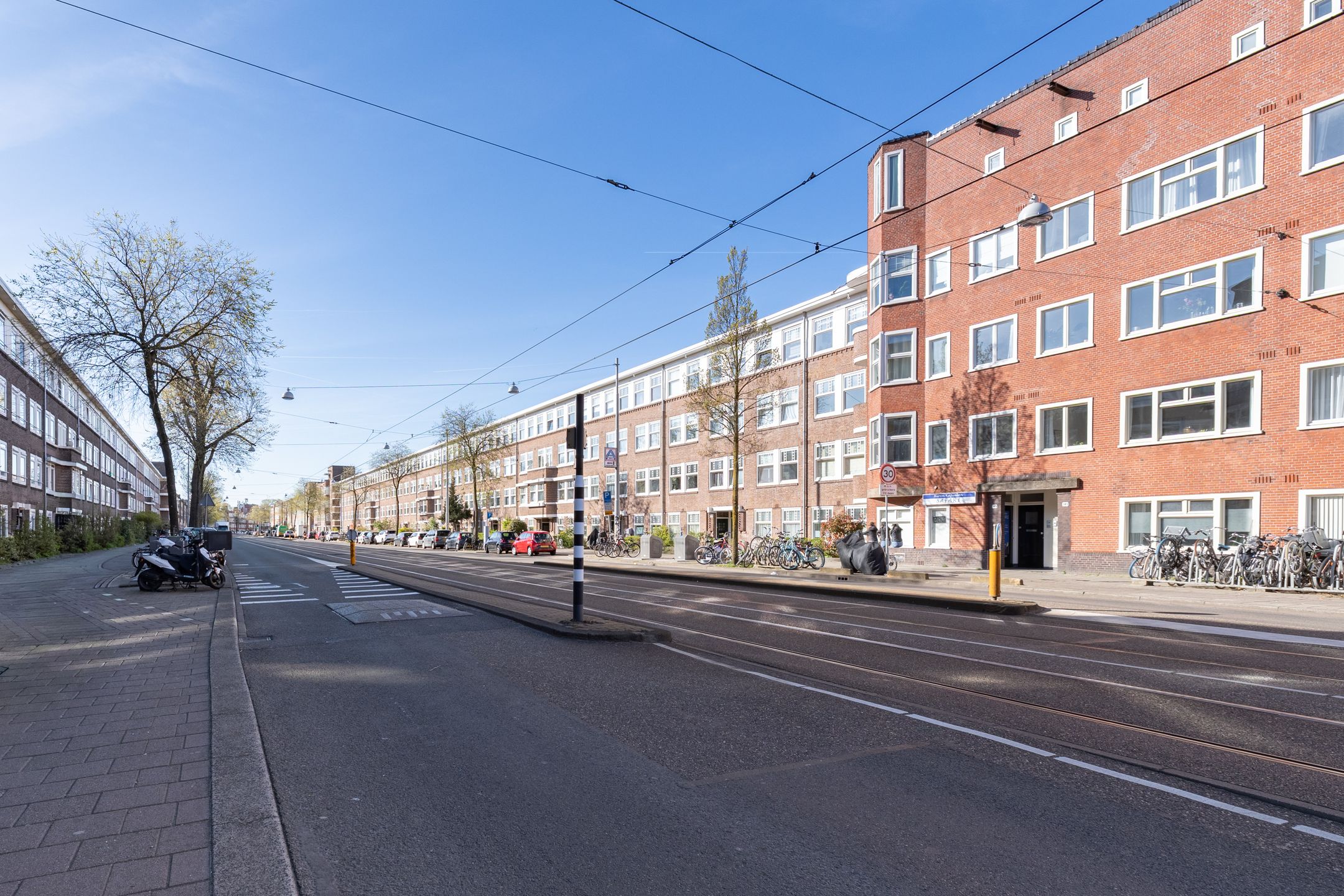 Move-in ready ground floor apartment with southwest-facing garden in Amsterdam-West — 27