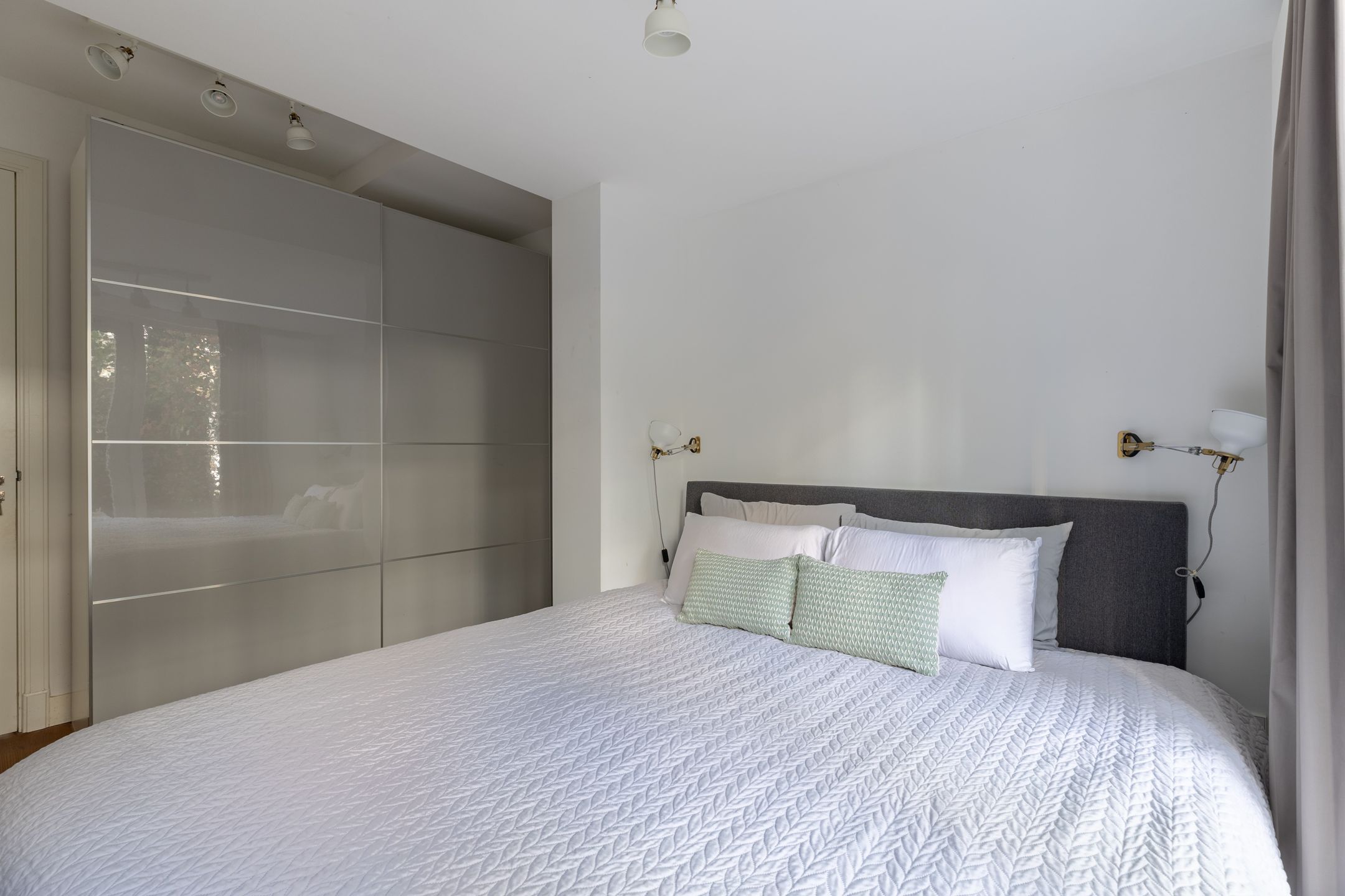 Move-in ready ground floor apartment with southwest-facing garden in Amsterdam-West — 18