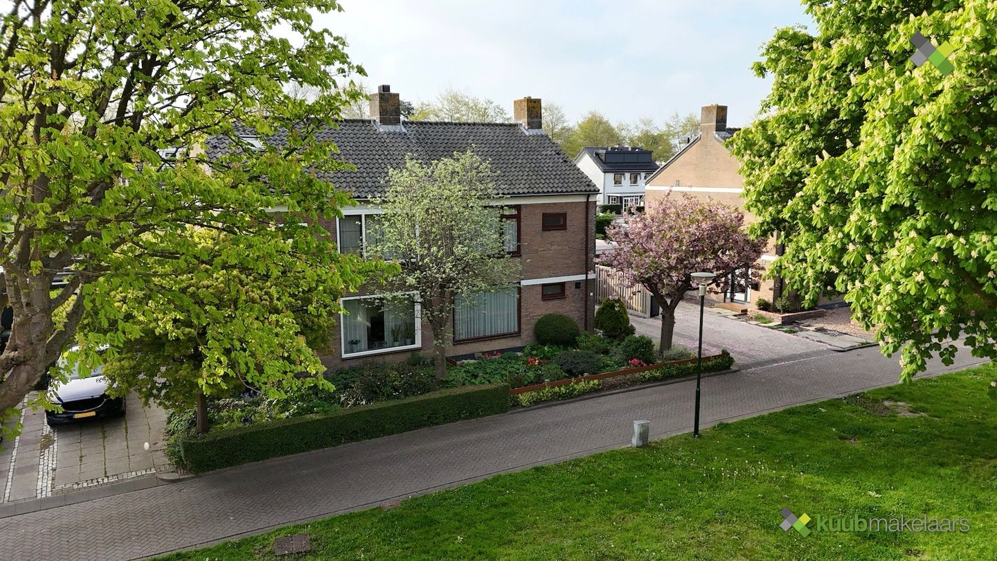 Foto 4 van Caustraat 44