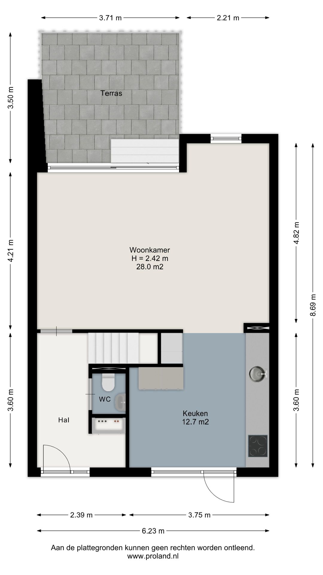 Move-in Ready Family Home with Hotel-Chic Bathroom, Private Gym and Modern Kitchen — 47